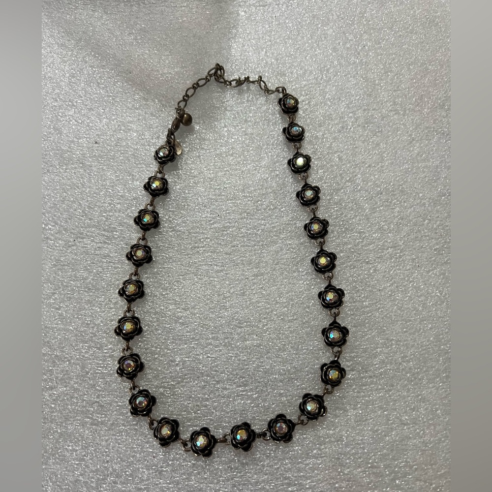 Premier Designs vintage beautiful necklace